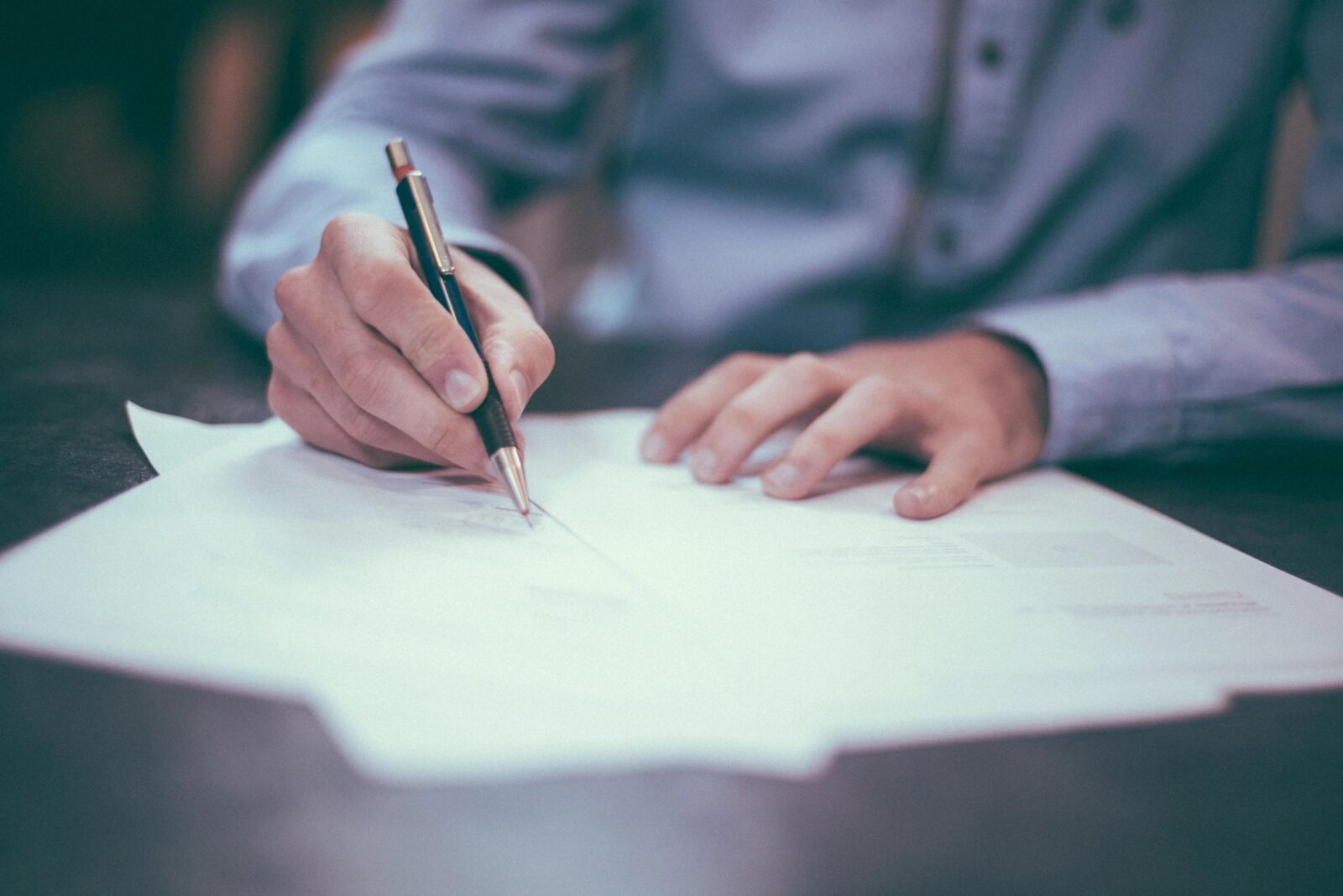 why financial advisors are quitting the industry